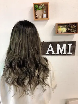 ロング あびこ amiのヘアスタイル