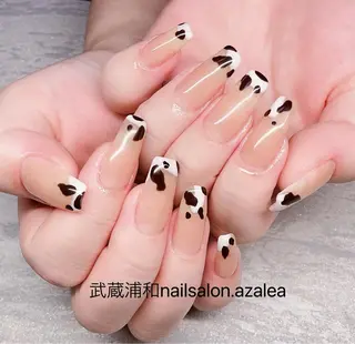 ネイル R inのネイルデザイン