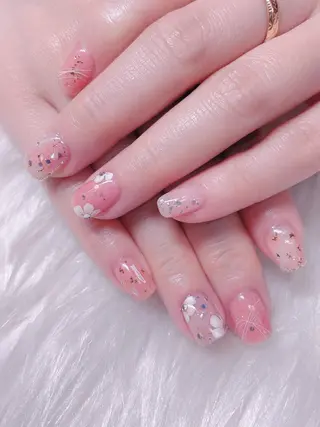 ネイル AngelChris ビューティーサロンのネイルデザイン