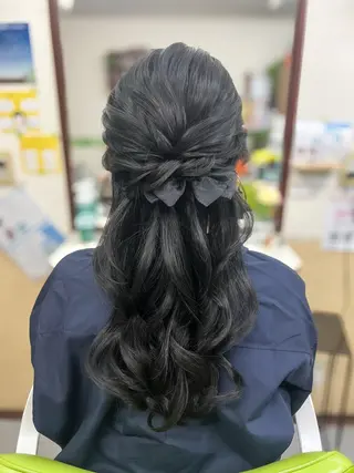 ロング ヘアアレンジ Hair salon Lashic所属・繁華街のヘアメさん/ 麻貴のヘアスタイル