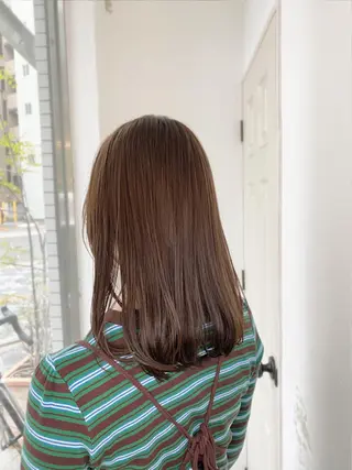 セミロング カラー 🍑もも 🍑のヘアスタイル