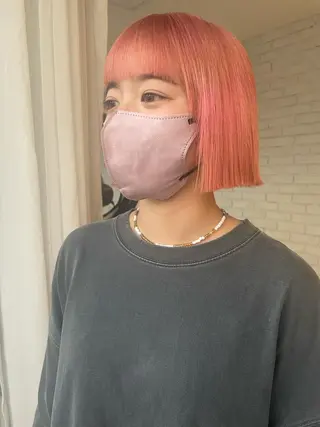 ショート カラー 艶ハイトーン👑♡ NATSUKIのヘアスタイル