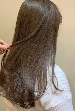 ロング カラー VOGUE LOGIC所属・ヴォーグロジック CHISAのヘアスタイル