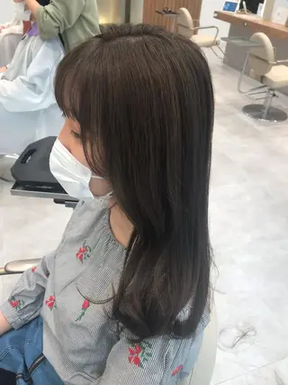 セミロング カラー 木野田 萌のヘアスタイル