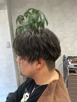 ショート パーマ メンズ ユウ🪄 パーマ指名No1のヘアスタイル