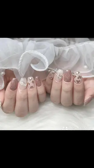 ネイル Shis_🦄shi 韓国風キラキラネイルのネイルデザイン