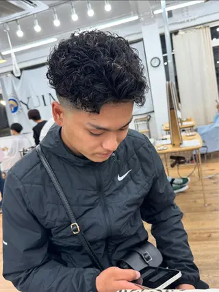 ショート パーマ メンズ メンズ特化サロン ユウヘイのヘアスタイル