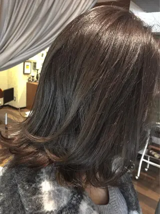 ミディアム カラー ひろせ かなのヘアスタイル