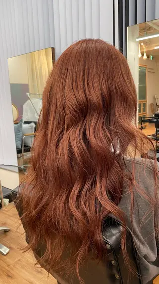 カラー 中川 紗希のヘアスタイル