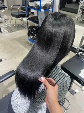 ロング カラー デザインカラー/ハイ トーン/konomiのヘアスタイル