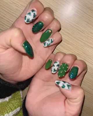 ネイル nail salon Belle所属・林 玲菜のネイルデザイン