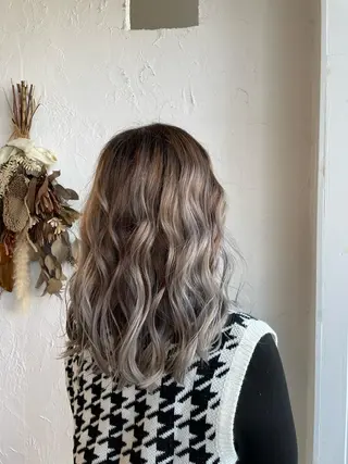 ロング カラー 🌸小掛🌸 豊橋外国人風カラーのヘアスタイル