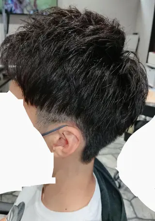 ショート CALTY JAPAN所属・安藤 博昭のヘアスタイル