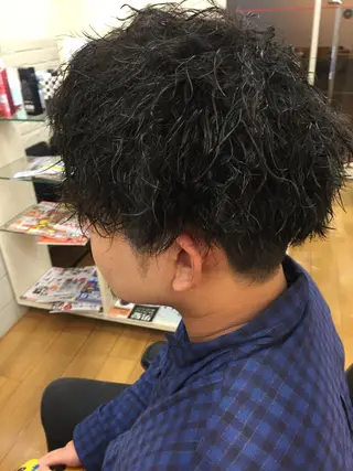 ショート パーマ メンズ BarberTOKUTOKO所属・TOKUTOKO 小野寺のヘアスタイル