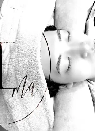 アイブロウ Ema所属・Ema/マツパ/マツ エク/眉/脱毛🌷のマツエク・マツパデザイン