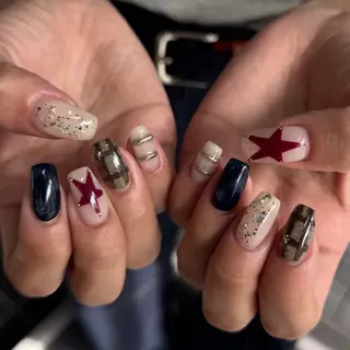 ミディアム 小川 柚香のネイルデザイン