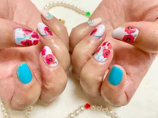 ネイル 手塚 里奈のネイルデザイン