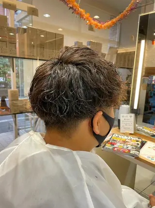 パーマ メンズ ザクザクレイヤー 🍀/ブリーチ/小田のヘアスタイル