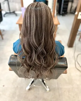 ロング カラー Style Tのヘアスタイル