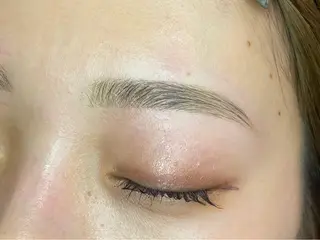 アイブロウ WHITE EYE渋谷所属・WHITEEYE渋谷 渡部の眉毛・アイブロウイメージ