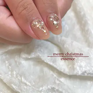 ネイル essence所属・pétit maakoのネイルデザイン