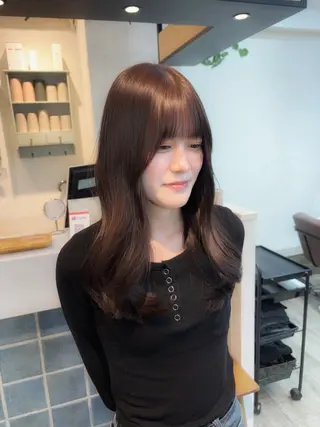 セミロング カラー 🏹MIYU￤抜け感 ×柔らかカラーのヘアスタイル