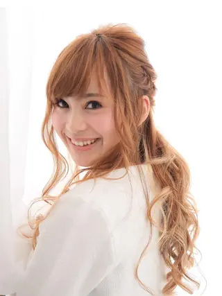 ヘアアレンジ エクステ/TARKY 編み込みエクステのヘアスタイル