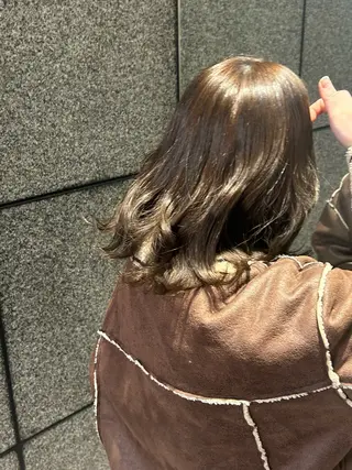 ミディアム カラー ꪆৎ平行アーチ ྀི ワカナの眉毛・アイブロウイメージ