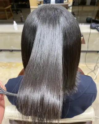 セミロング 茜璃/ブリーチカラー /レイヤーカットのヘアスタイル