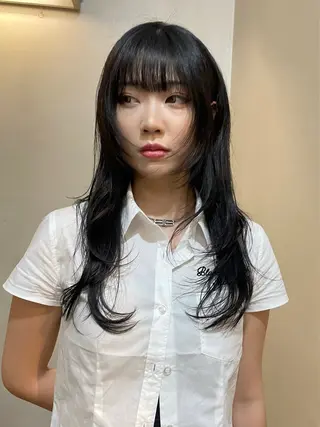 ロング カラー mio ／ハイトーンのヘアスタイル