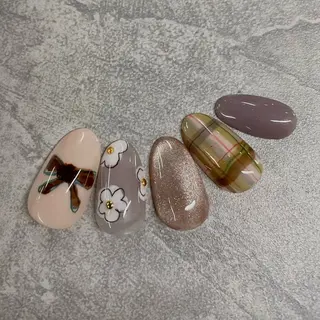 ネイル kanami 🍒⸝⋆のネイルデザイン