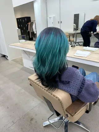 ミディアム カラー 🌈ディレクター🌈 徳松優希のヘアスタイル