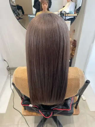 セミロング カラー lumier juriaのヘアスタイル