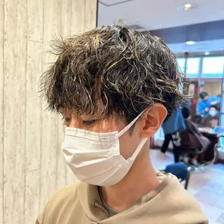 ショート パーマ メンズ ツイスパ/メンズ特化 🦋𝑺𝑶𝑵𝑬のヘアスタイル