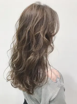 ミディアム カラー 💎馴染むエクステ ×カラーTOMO💎のヘアスタイル