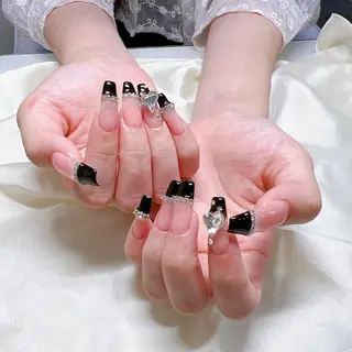 ネイル マツエク・マツパ アイブロウ Nail&eye Belire 新宿のネイルデザイン