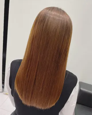 ロング パーマ 吉村 柚香のヘアスタイル