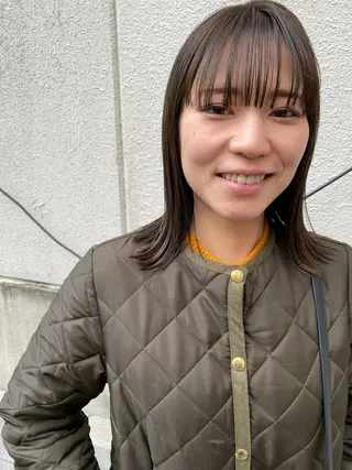 セミロング さの あやねのヘアスタイル