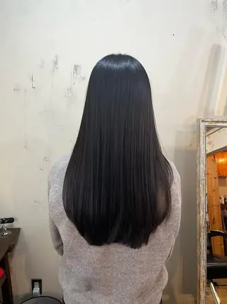 ロング 松田 真のヘアスタイル