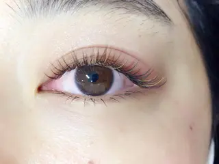 マツエク・マツパ ベッキーラッシュ銀座店所属・小松 由季の眉毛・アイブロウイメージ