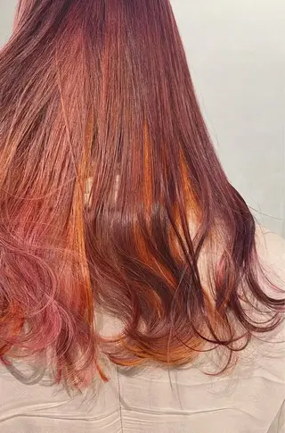 ロング カラー ヘアアレンジ 赤みオフの透明感職人 /ケア重視の美髪施術のヘアスタイル
