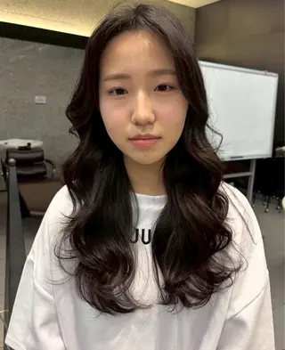 ロング パーマ 髪質改善/レイヤー 兼折楓馬のヘアスタイル