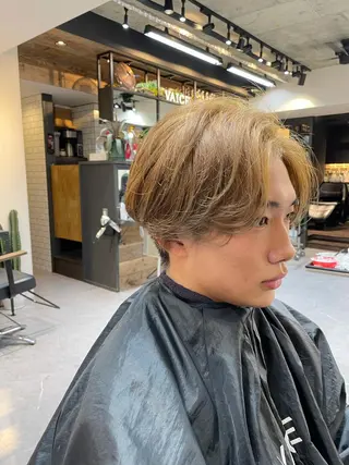 カラー メンズ 新宿店長 🦄ブリーチYUGOのヘアスタイル