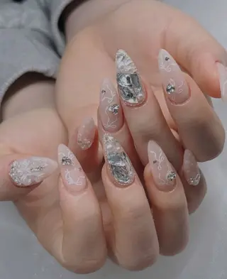 ネイル Lyna 池袋のネイルデザイン