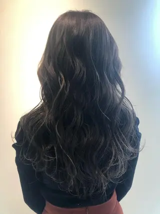 セミロング EARTH長岡 🌼渡辺まい🌼のヘアスタイル