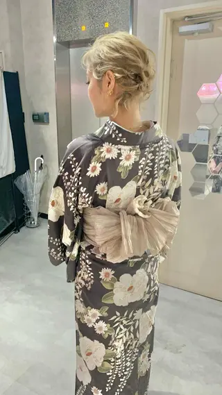 ヘアアレンジ KISS SWAN所属・B E C H I C O〔べち子〕のヘアスタイル