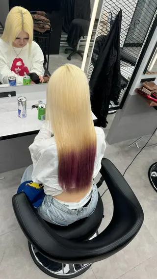 ロング ZYNX所属・MAHIRO/複雑 履歴/ハイトーンのヘアスタイル