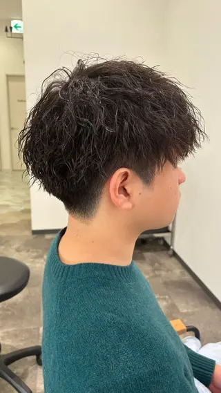 ショート パーマ メンズ 鼎一真ハイトーン/ パーマ/何でも屋さんのヘアスタイル