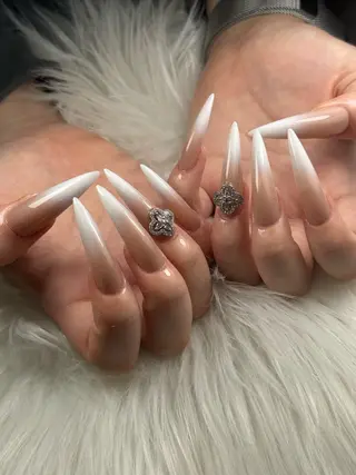 ネイル Nail Salon L'arc所属・💊大阪/心斎橋 moni🧠のネイルデザイン