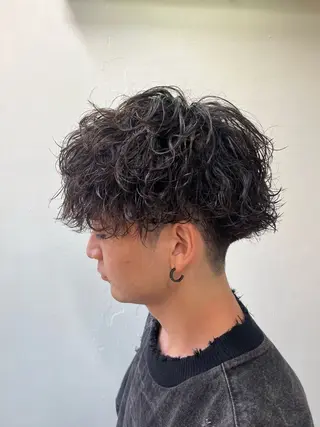 ショート パーマ メンズ 韓国風メンズ/毛流れ ヘアなら須田龍世のヘアスタイル